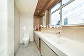 Borrett Mansions 寶德臺 | Master Bathroom