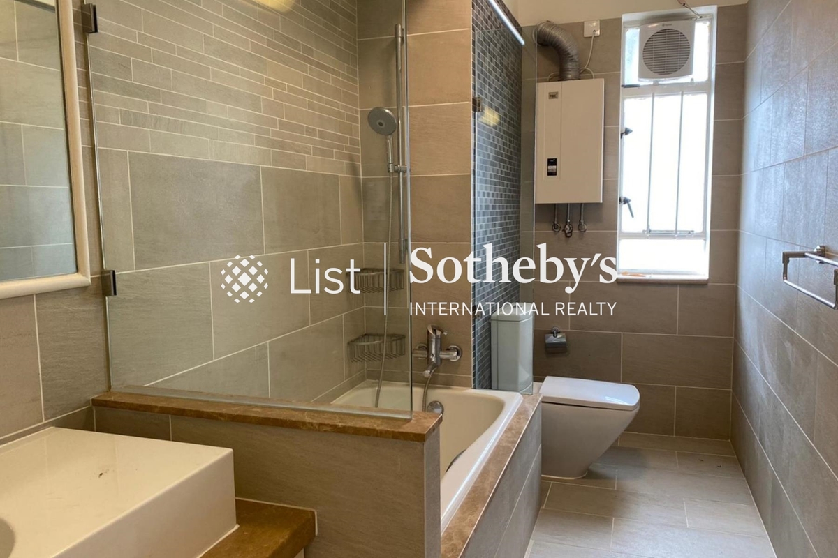 Borrett Mansions 寶德臺 | Guest Bathroom