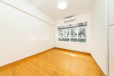 Brewin Court 明雅園 | 