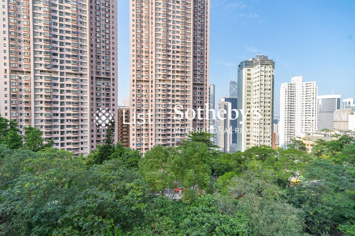 Brewin Court 明雅園 | View