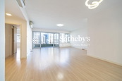 Brewin Court 明雅園 | Living and Dining Room