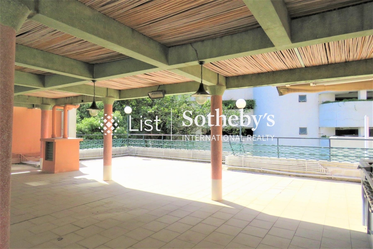 Brewin Court 明雅園 | Private Roof Terrace