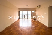 Realty Gardens 聯邦花園 | Living and Dining Room