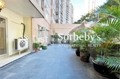 Realty Gardens 聯邦花園 | Private Terrace off Living and Dining Room