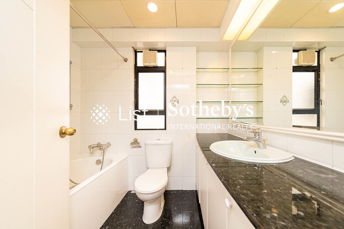 Realty Gardens 聯邦花園 | Master Bathroom