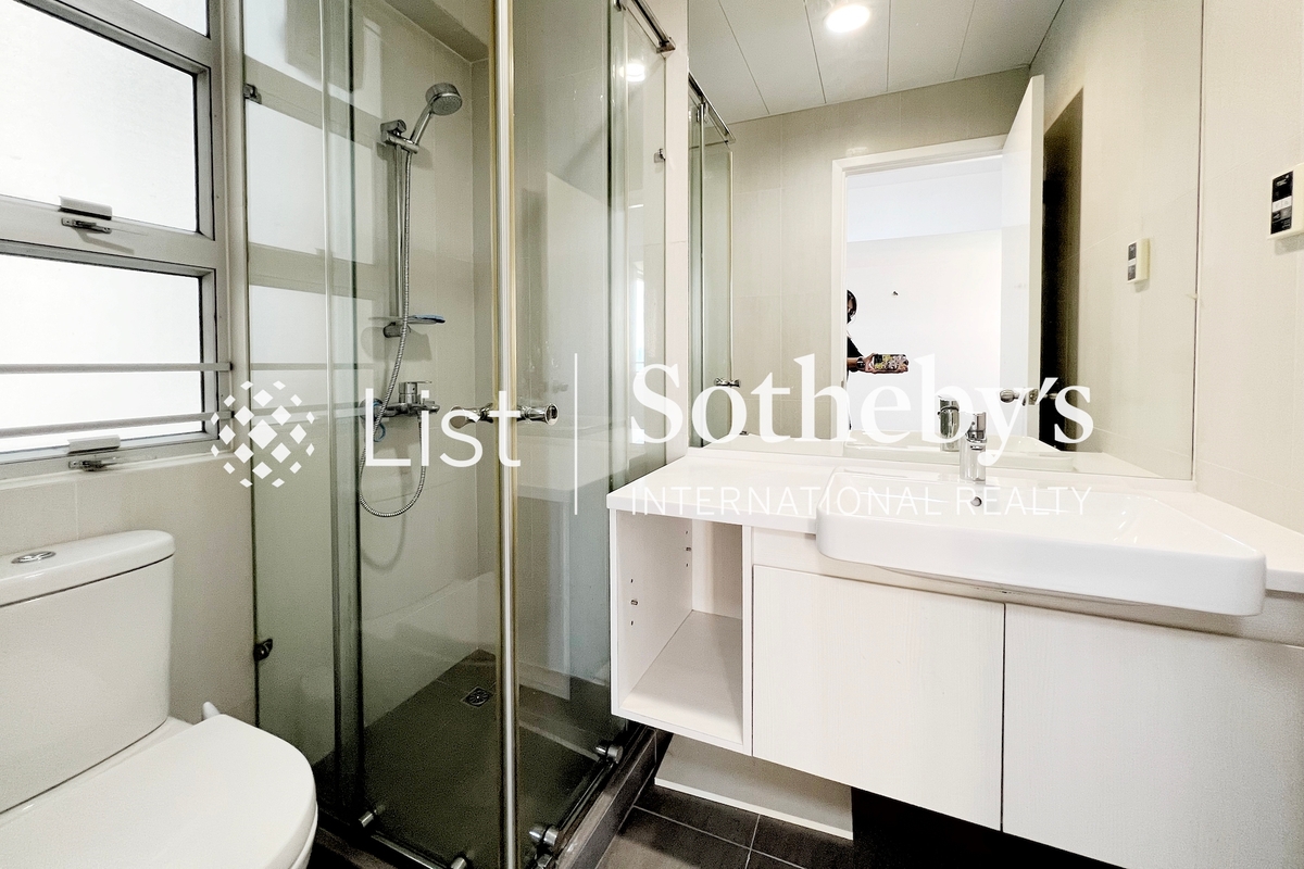 Realty Gardens 联邦花园 | Master Bathroom