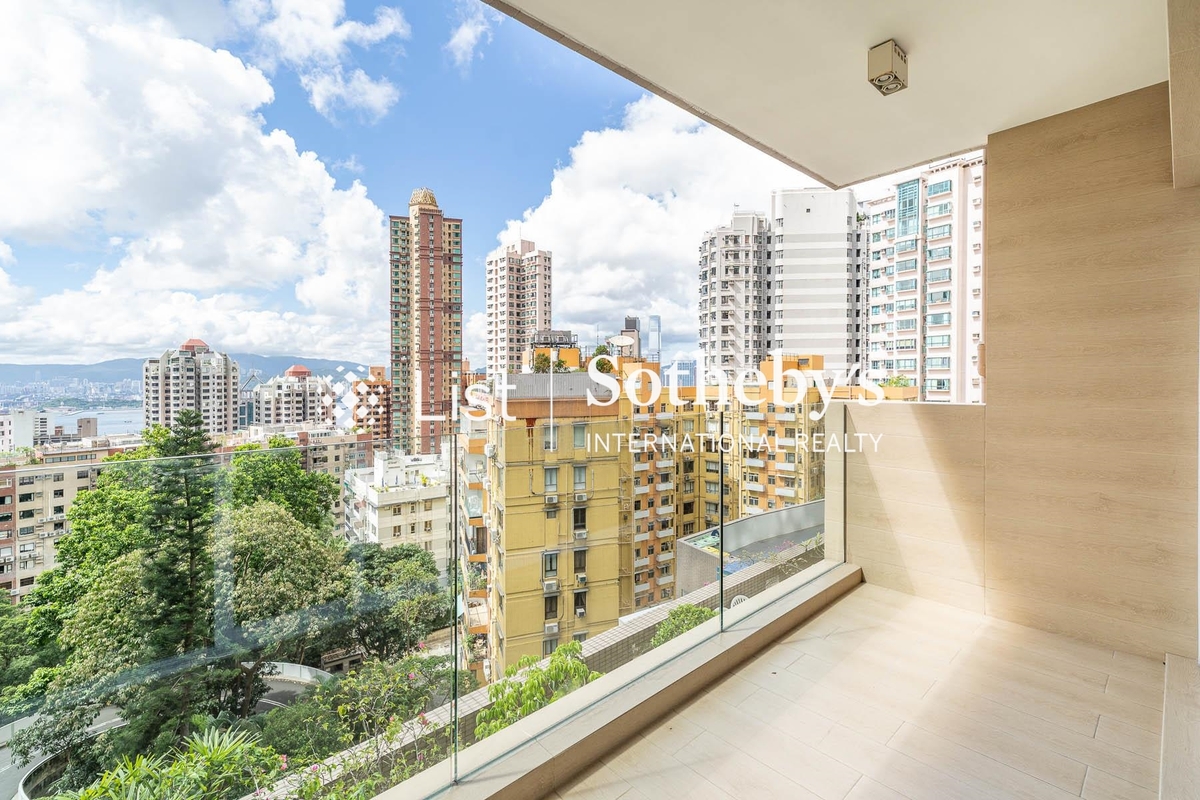 Realty Gardens 聯邦花園 | Balcony off Living and Dining Room