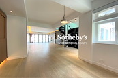 Medallion Heights 金徽閣 | Living and Dining Room