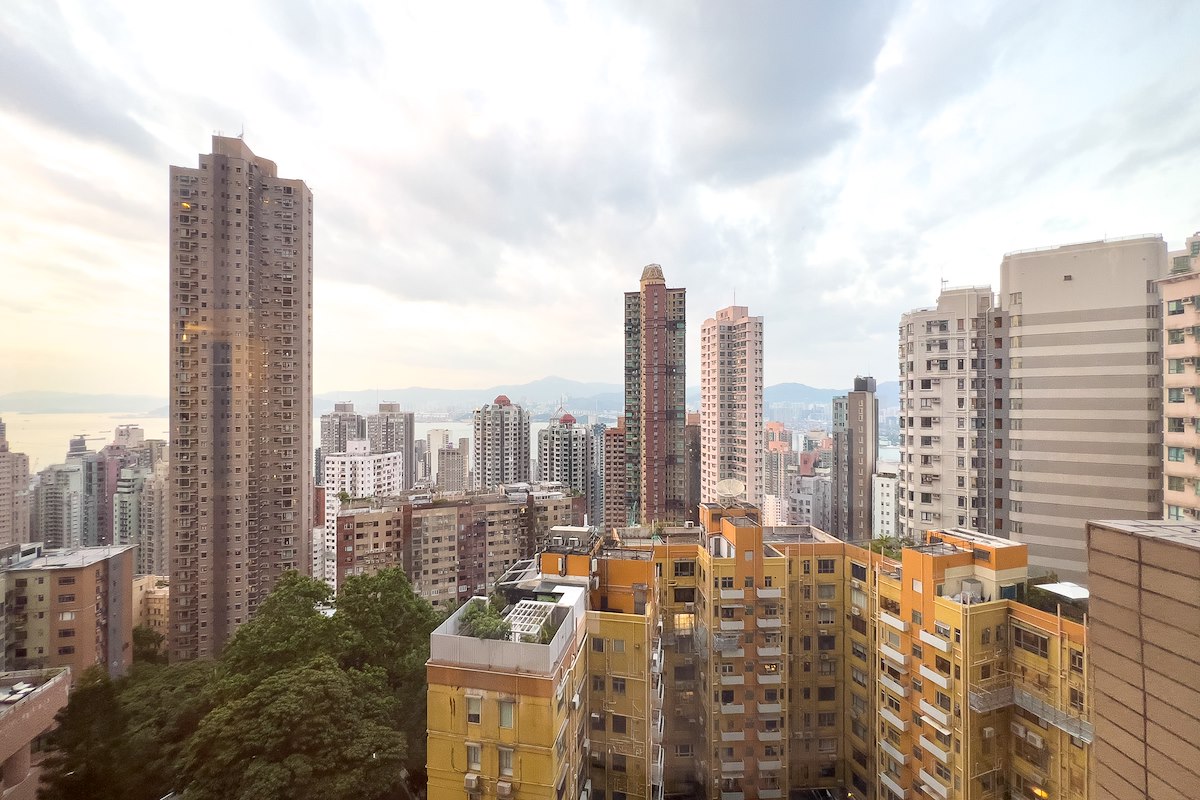 Realty Gardens 联邦花园 | View from Living and Dining Room