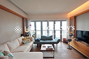 Realty Gardens 聯邦花園 | Living and Dining Room