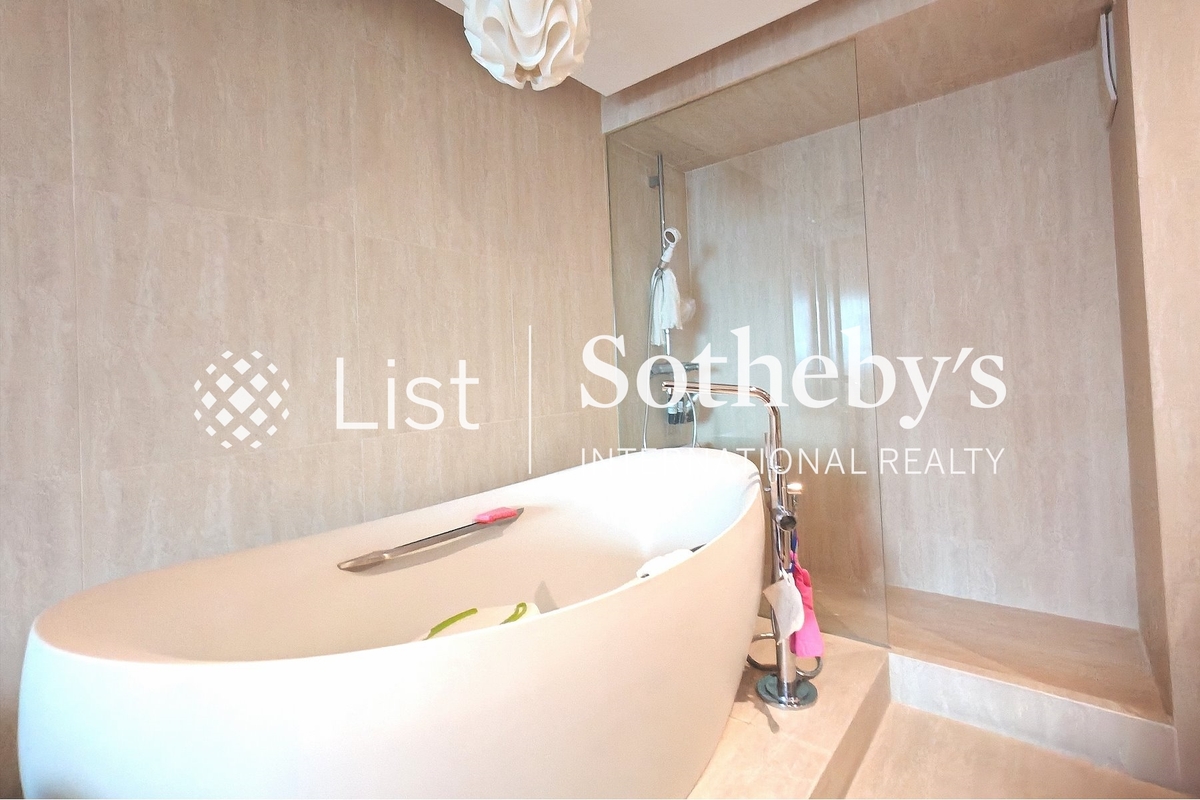 Realty Gardens 联邦花园 | Master Bathroom