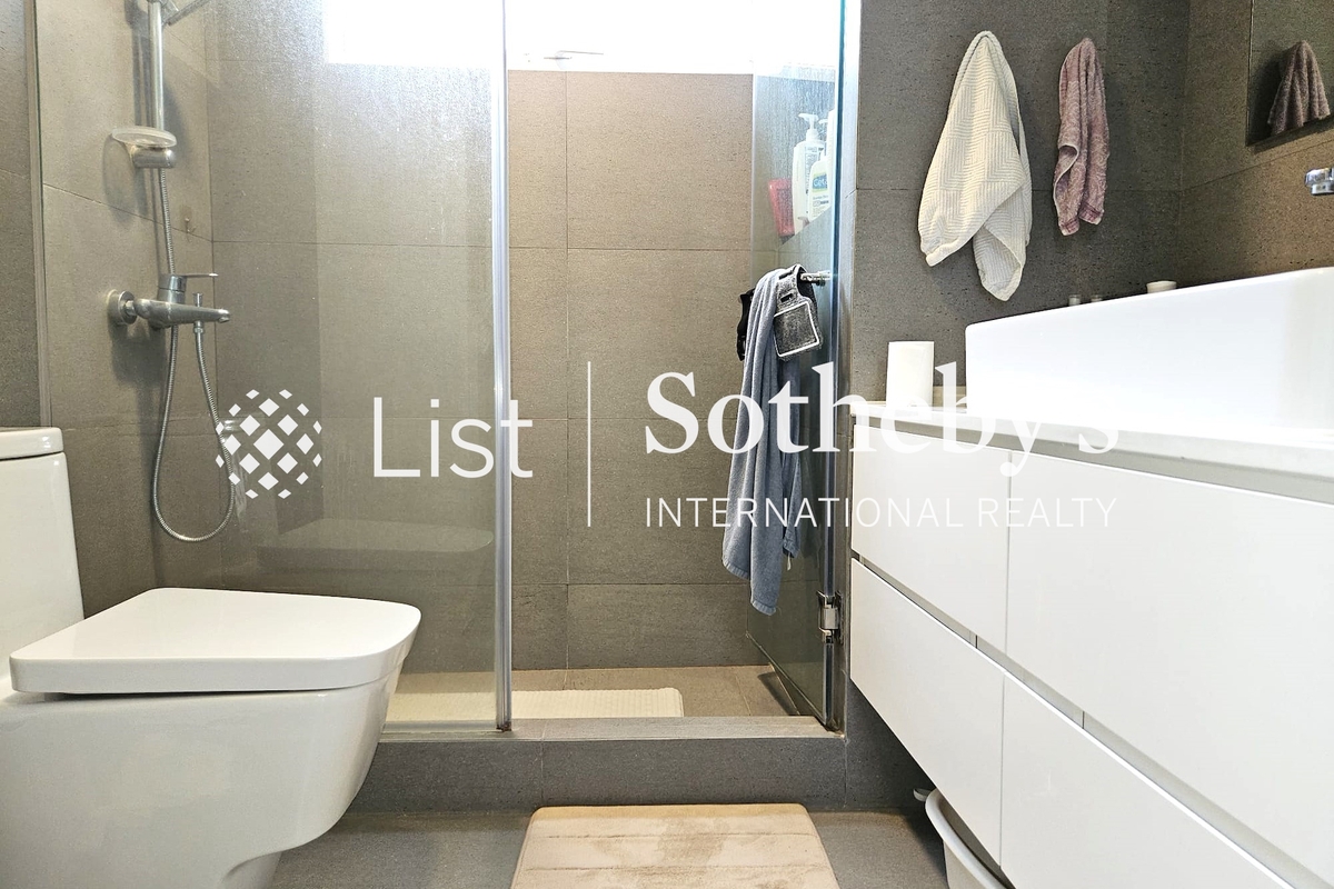 Conway Mansion 康威園 | Master Bathroom