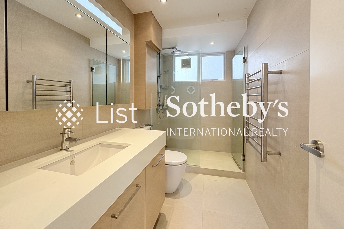 Conway Mansion 康威園 | Master Bathroom