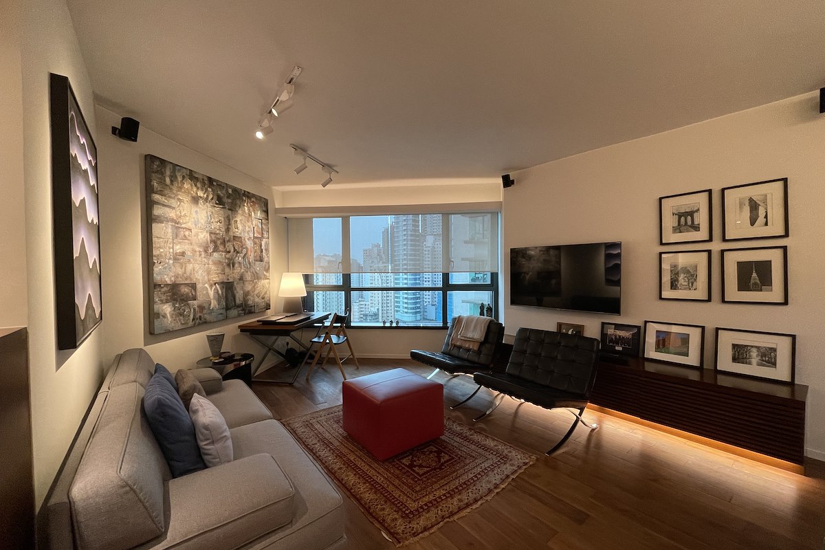 80 Robinson Road 罗便臣道80号 | Living and Dining Room