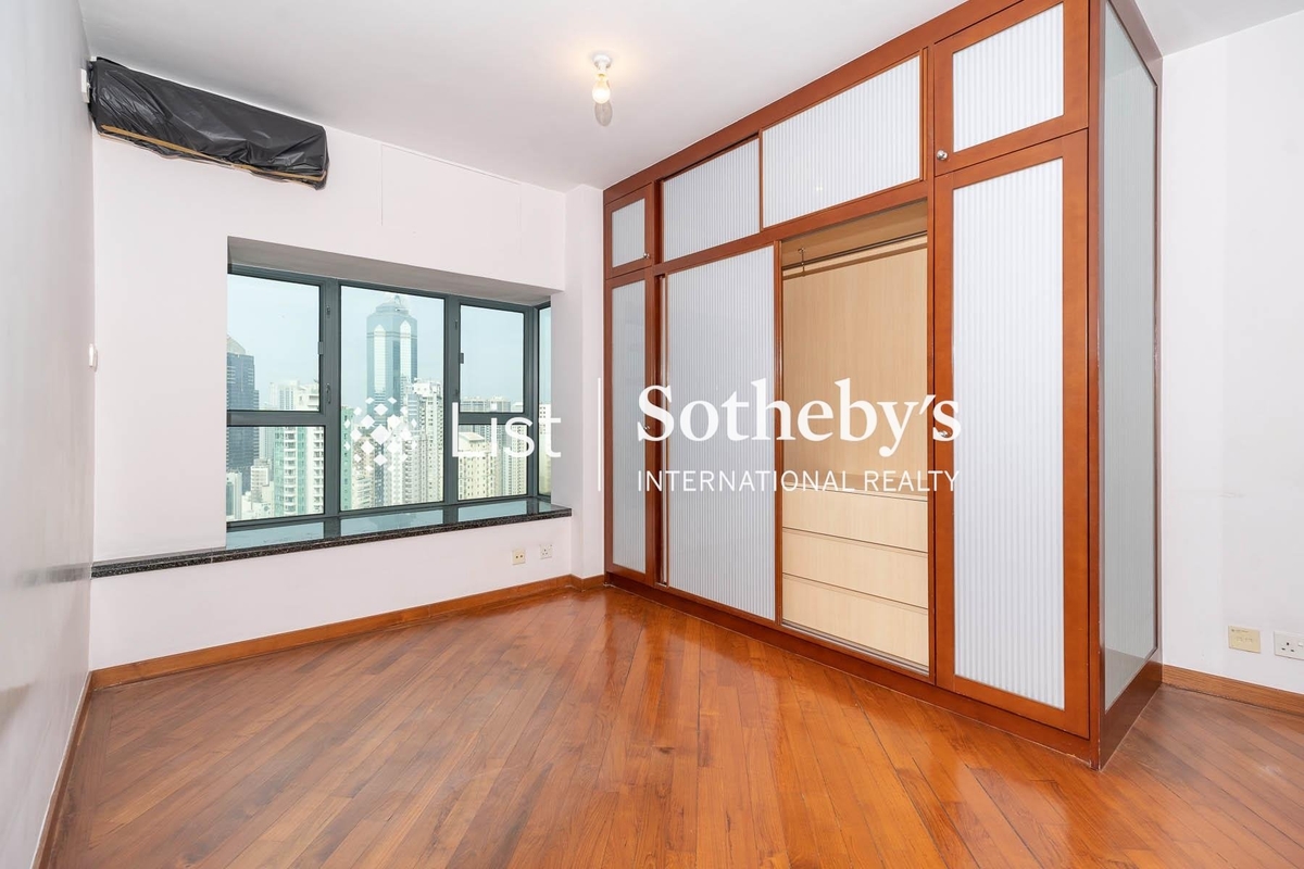 80 Robinson Road 羅便臣道80號 | Master Bedroom