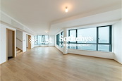 80 Robinson Road 羅便臣道80號 | Living and Dining Room