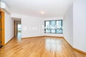 80 Robinson Road 罗便臣道80号 | Living and Dining Room