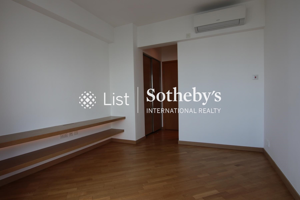 80 Robinson Road 羅便臣道80號 | Master Bedroom