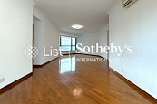 80 Robinson Road 罗便臣道80号 | Living and Dining Room