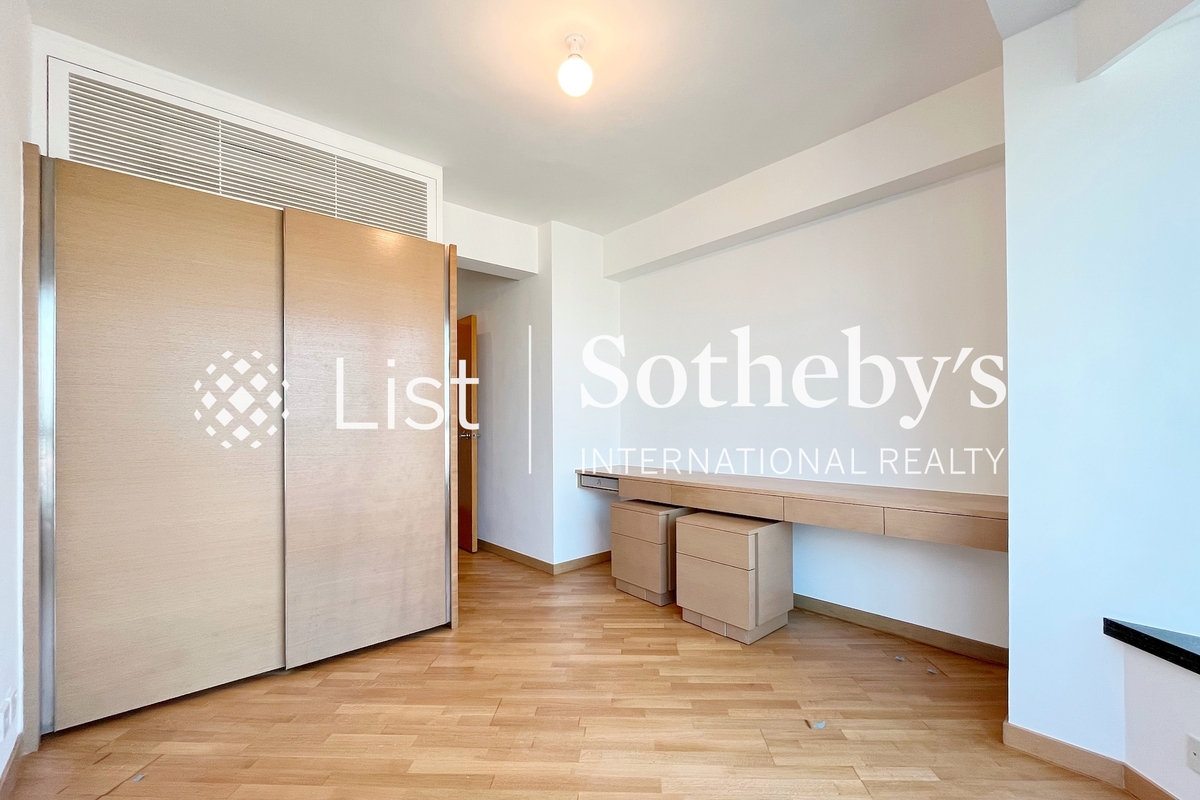 80 Robinson Road 羅便臣道80號 | Master Bedroom