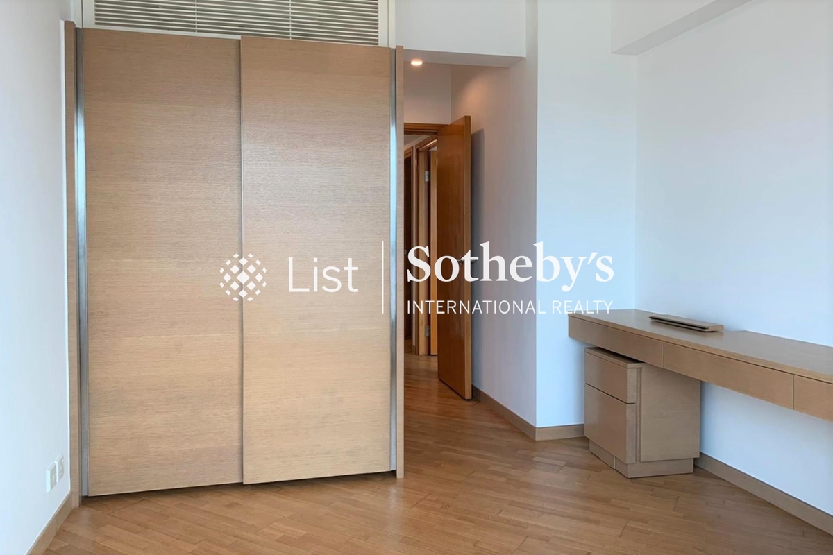 80 Robinson Road 羅便臣道80號 | Master Bedroom