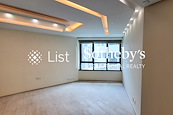80 Robinson Road 罗便臣道80号 | Living and Dining Room