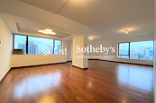 The Albany 雅賓利大廈 | Living and Dining Room