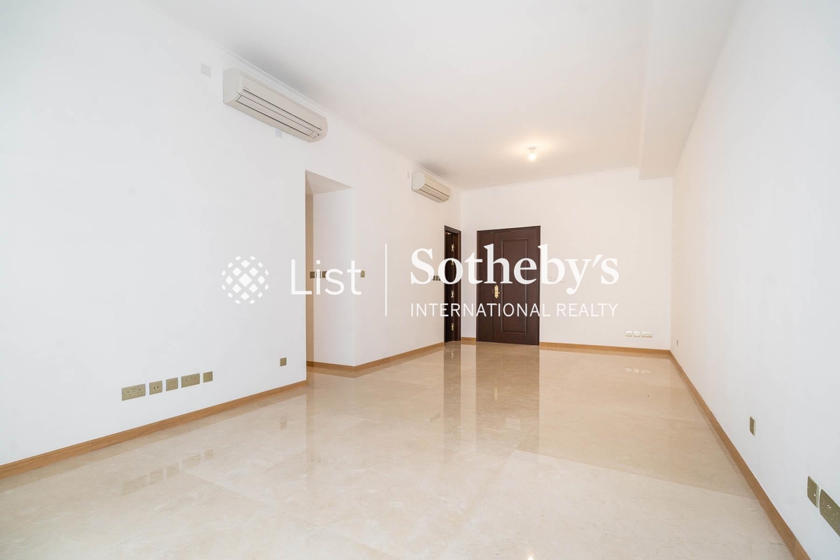 Wellesley 帝匯豪庭 | Living and Dining Room