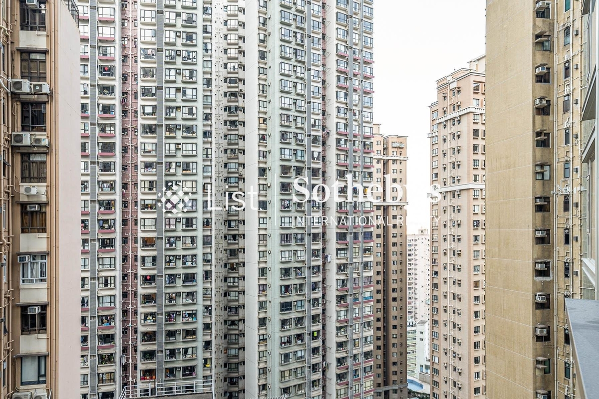 Wellesley 帝匯豪庭 | View from Living and Dining Room