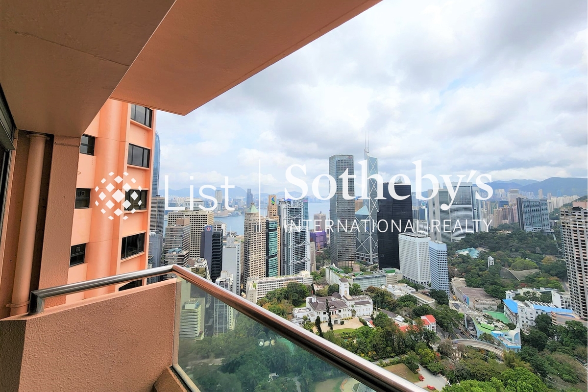 The Albany 雅賓利大廈 | Balcony off Living and Dining Room