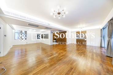 Cliffview Mansions 康苑 | 