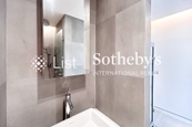 Cliffview Mansions 康苑 | Guest Bathroom