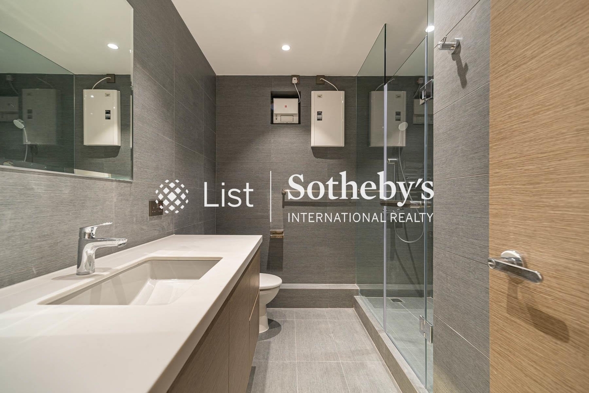 Cliffview Mansions 康苑 | Second En-suite Bathroom