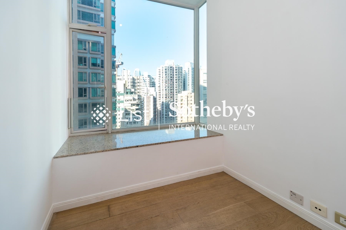 Conduit 18 Conduit 18 | Second Bedroom