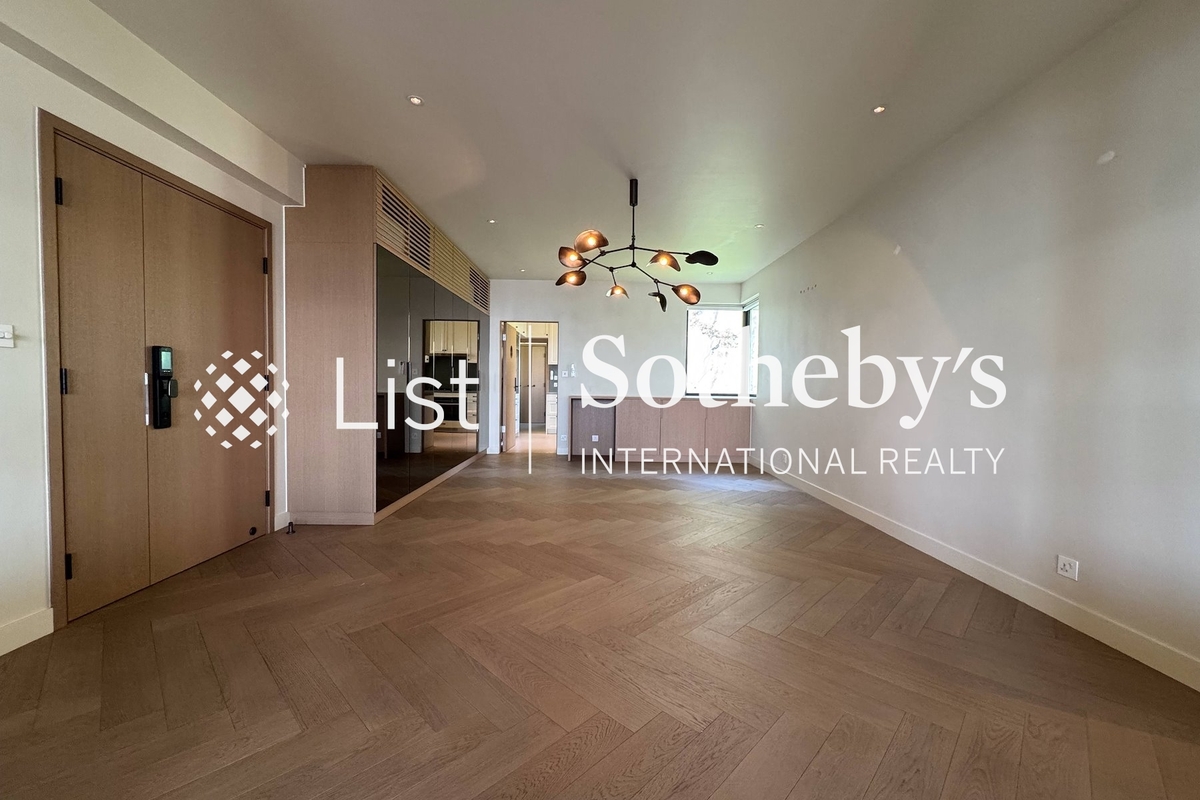 Pearl Gardens 明珠台 | Living and Dining Room