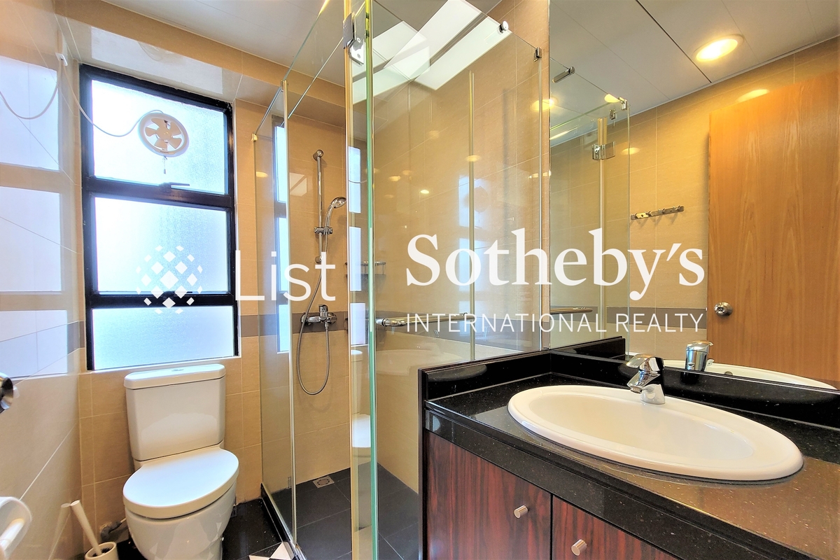 Robinson Heights 乐信台 | Guest Bathroom