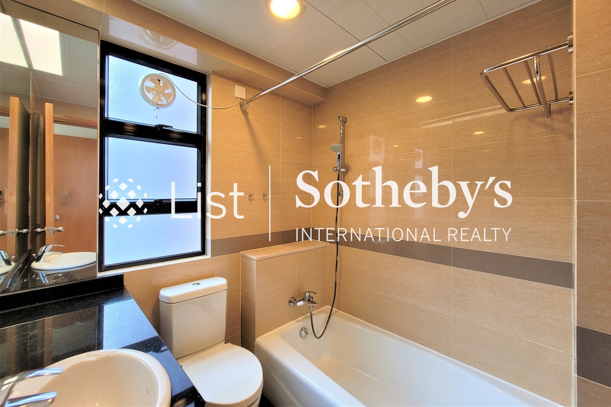 Robinson Heights 乐信台 | Master Bathroom