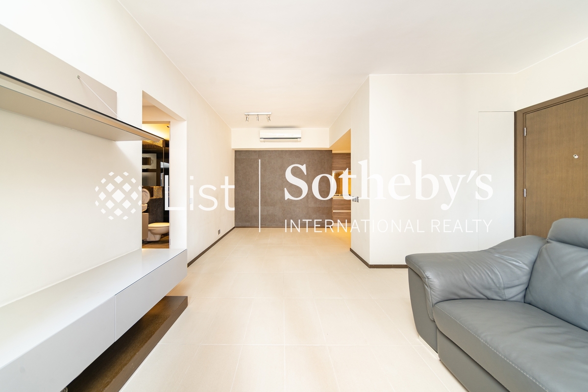 Robinson Heights 樂信臺 | Living and Dining Room