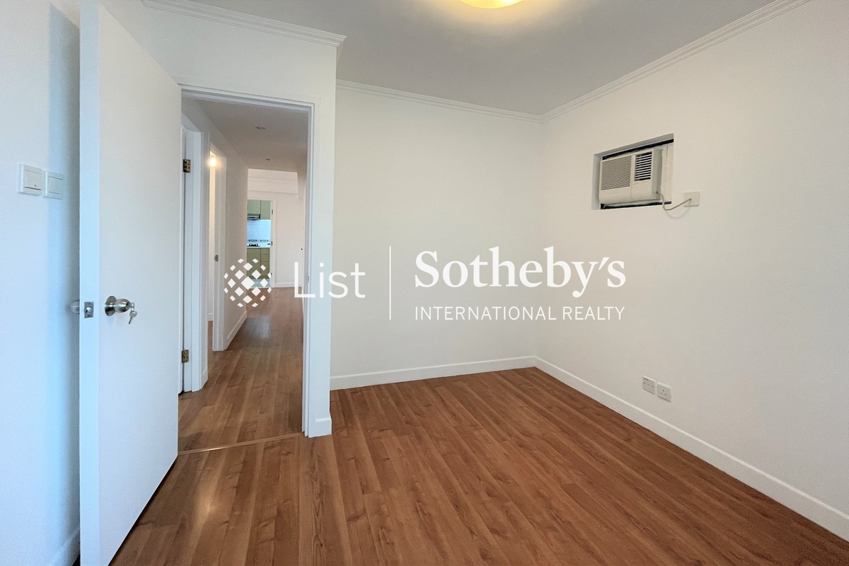 Prosperous Height 嘉富臺 | Master Bedroom