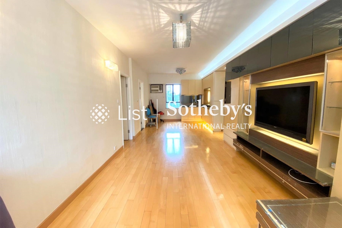 Robinson Heights 樂信臺 | Living and Dining Room