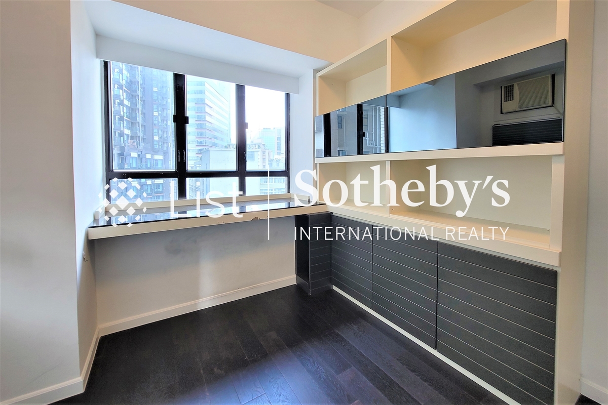Robinson Heights 樂信臺 | Third Bedroom