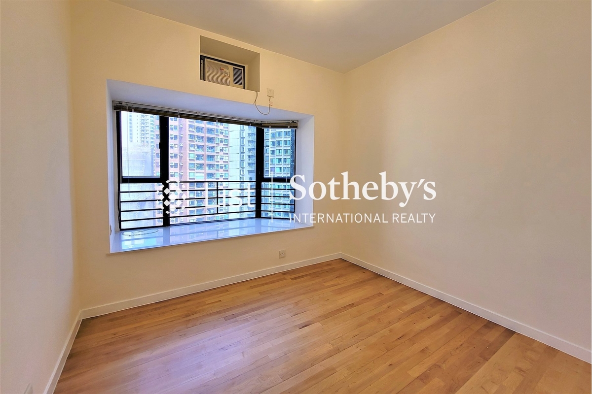 Flourish Court 殷榮閣 | Third Bedroom