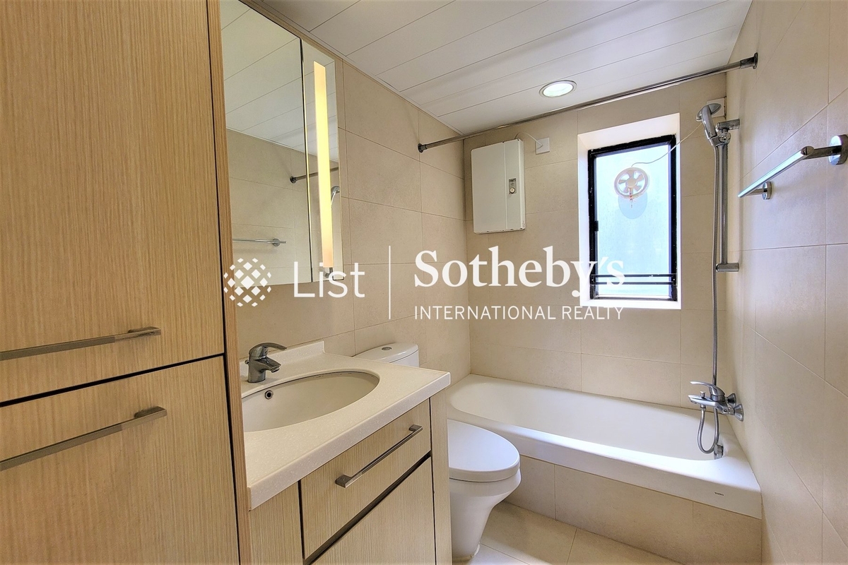 Flourish Court 殷榮閣 | Guest Bathroom