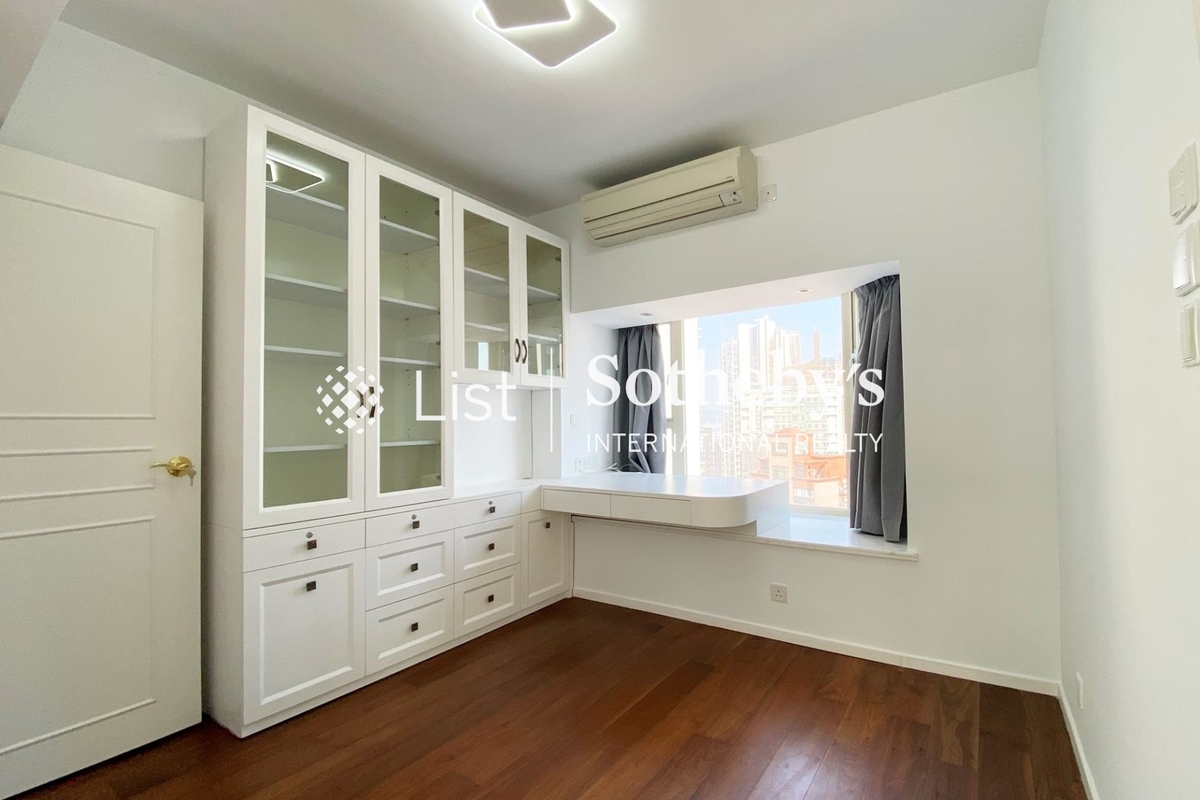 Flourish Court 殷荣阁 | Study Area in Master Bedroom