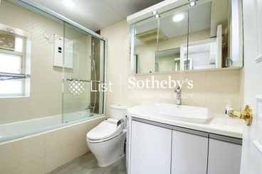 Flourish Court 殷榮閣 | 