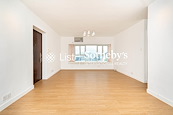 Flourish Court 殷榮閣 | Living and Dining Room