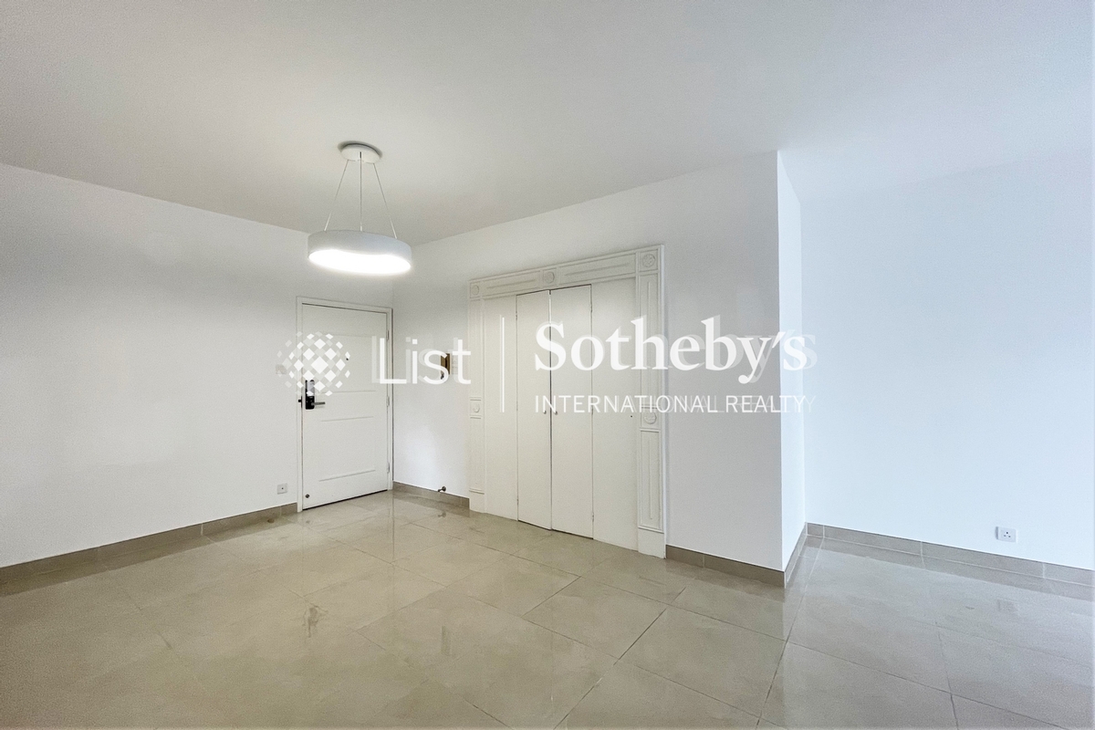 Scenecliff 承德山莊 | Living and Dining Room