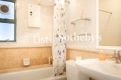 Robinson Place 雍景台 | Guest Bathroom