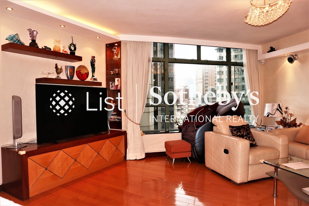 Robinson Place 雍景臺 | Living and Dining Room