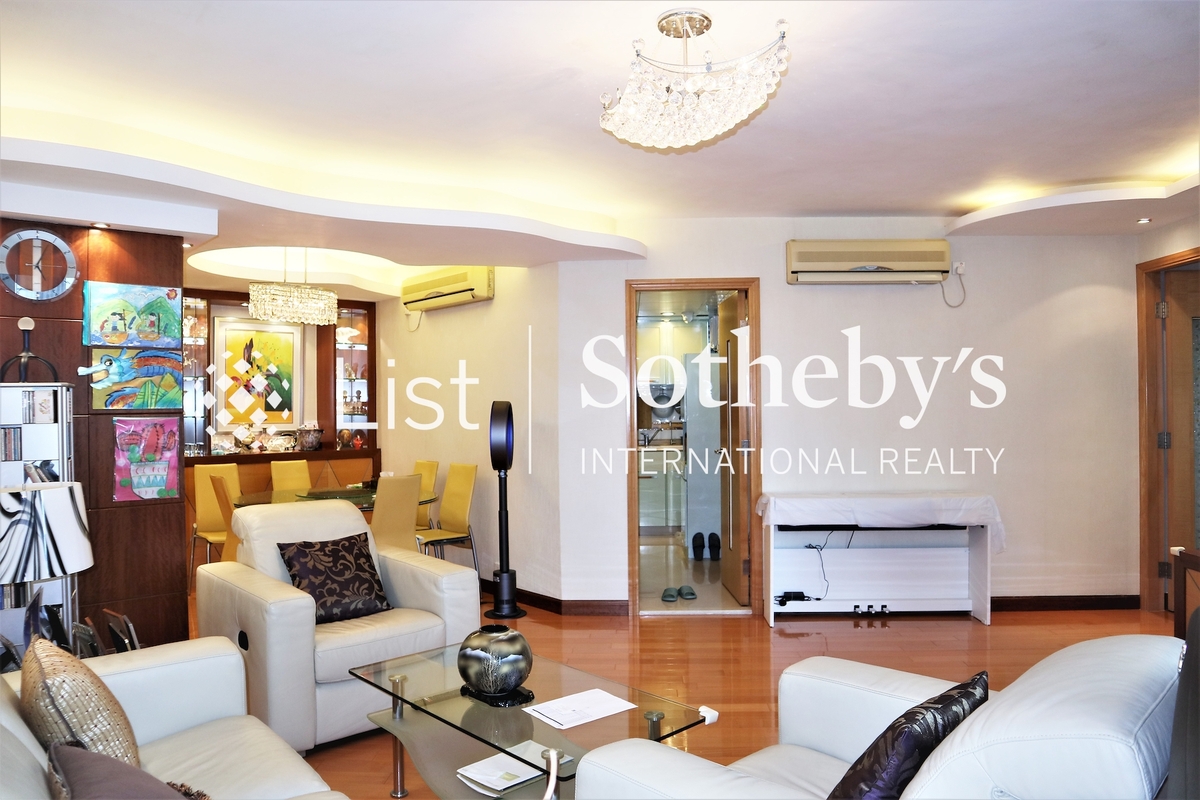 Robinson Place 雍景臺 | Living and Dining Room